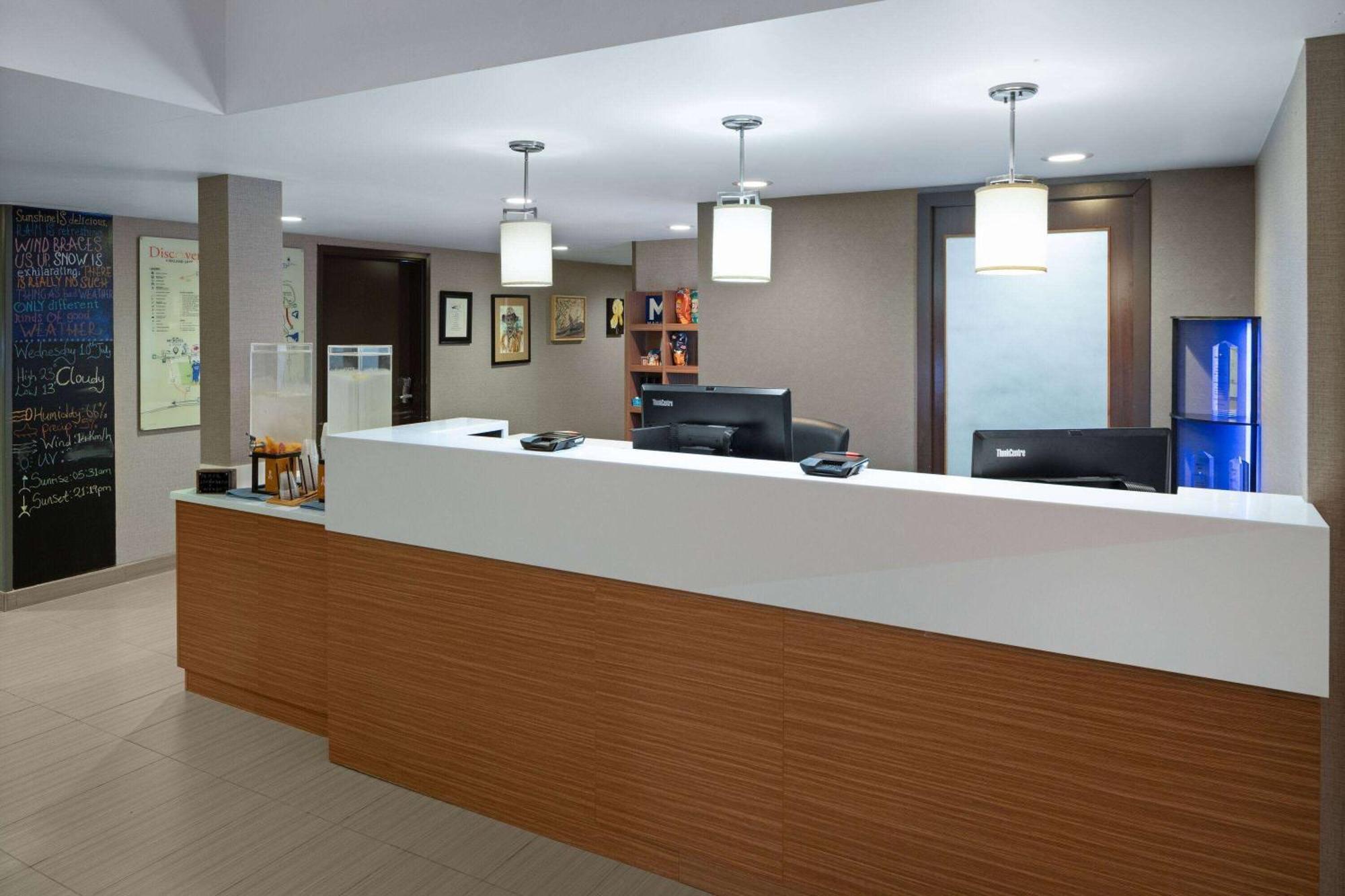 Microtel Inn & Suites By Wyndham Kirkland Lake Eksteriør billede