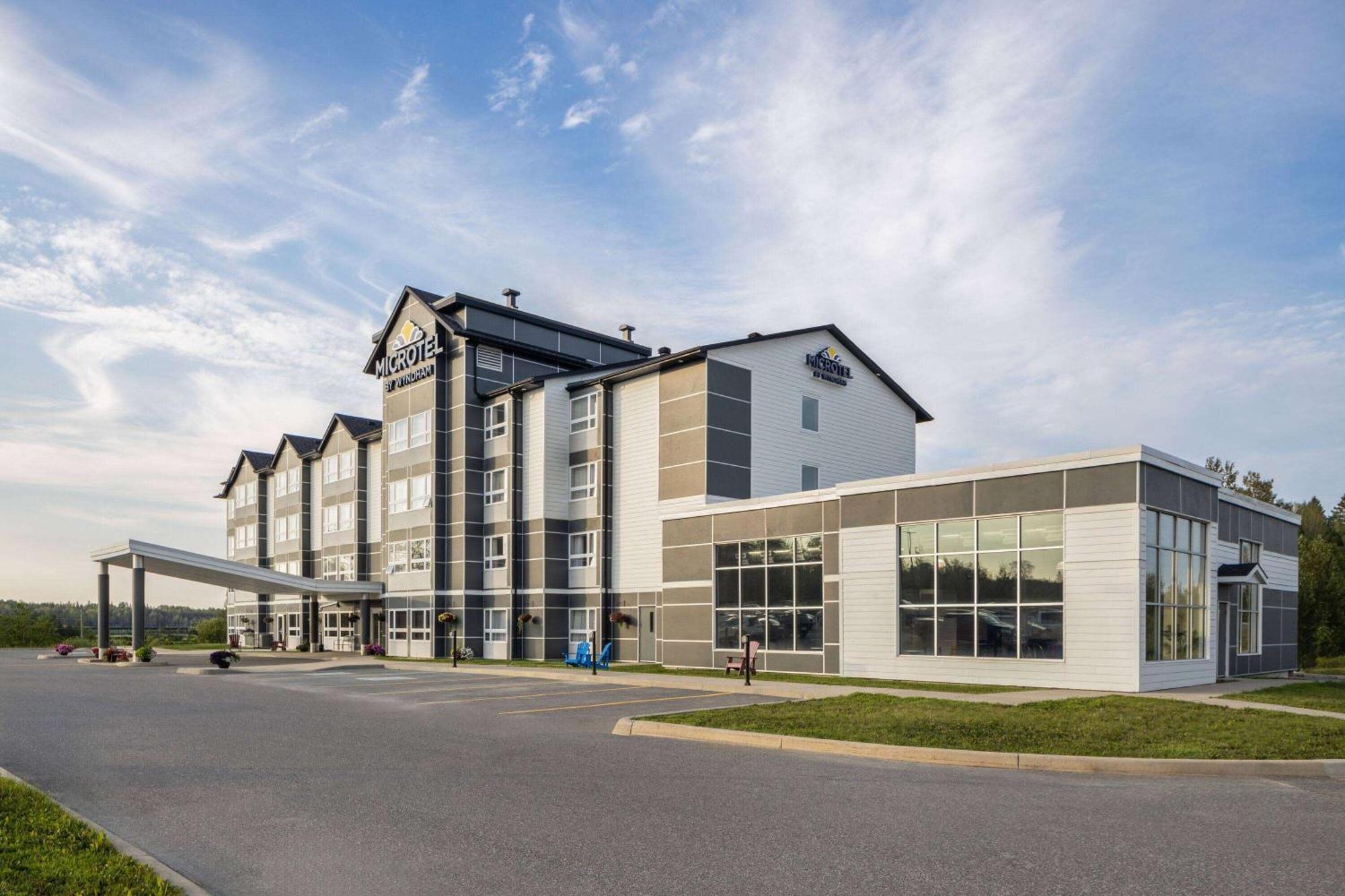 Microtel Inn & Suites By Wyndham Kirkland Lake Eksteriør billede