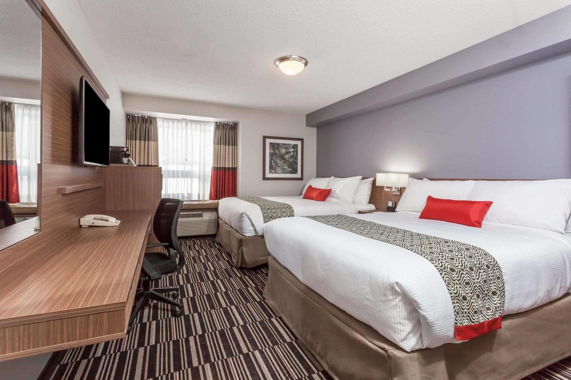 Microtel Inn & Suites By Wyndham Kirkland Lake Eksteriør billede